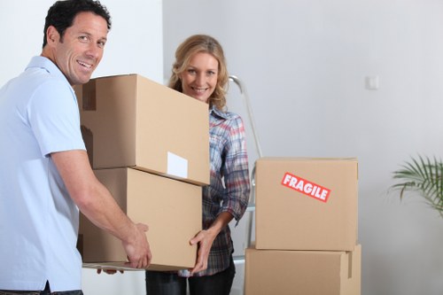 Local home moving preparation checklist for Earls Court residents
